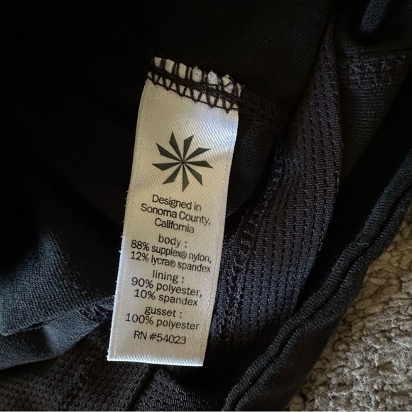 Athleta Metro Skort Black 15” Built In Shorts - Picture 10 of 10